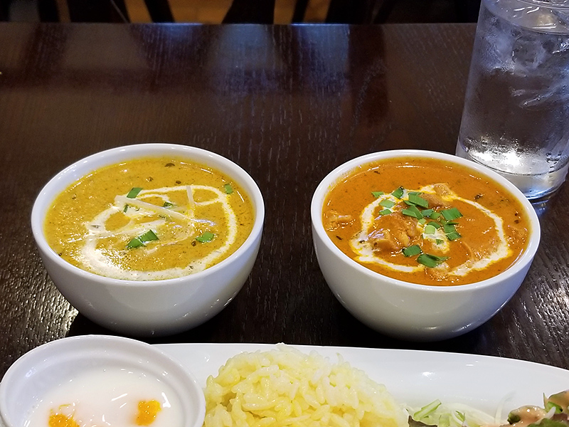 左がシュリンプ、右がチキンバターマサラー