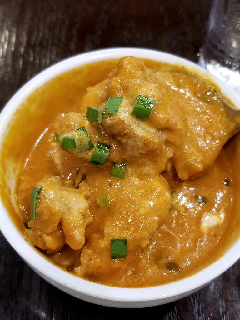 チキンバターマサラーのチキン