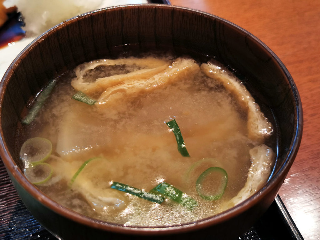 大根と油揚げのおみそ汁
