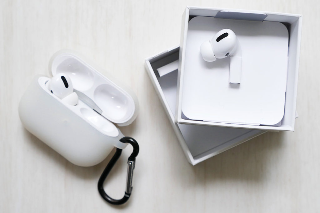 新しいAirPods Proの右側が届いた