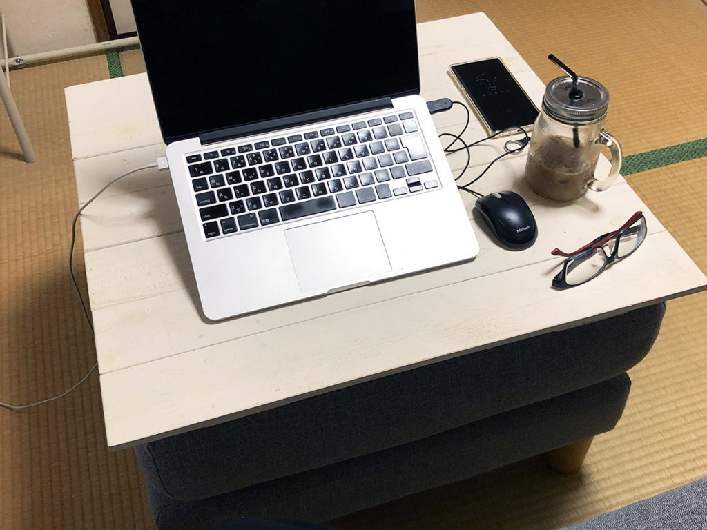 カフェテーブルの天板みたいなやつ